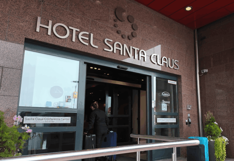 Santa’s Hotel Santa Claus 外観